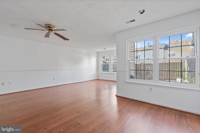 Building Photo - 7813 Flager Cir