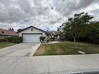 Building Photo - 2832 W Pillsbury St