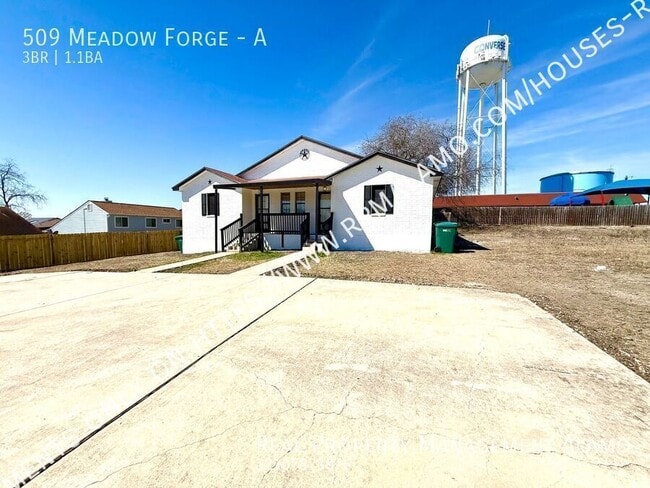Building Photo - 509 Meadow Forge