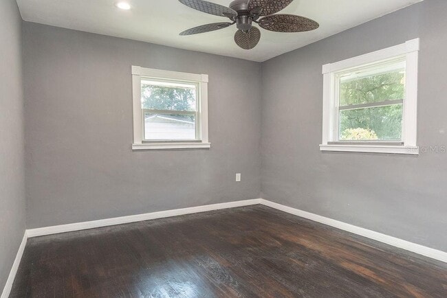 Building Photo - 1404 N Garfield Ave