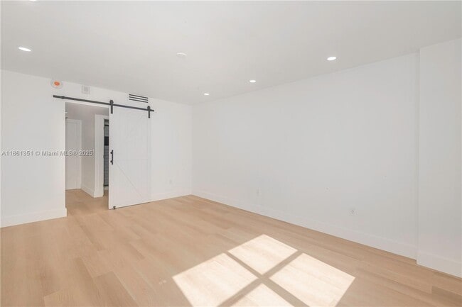 Building Photo - 11111 Biscayne Blvd