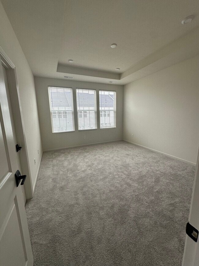 Building Photo - 14576 Pomona Ln