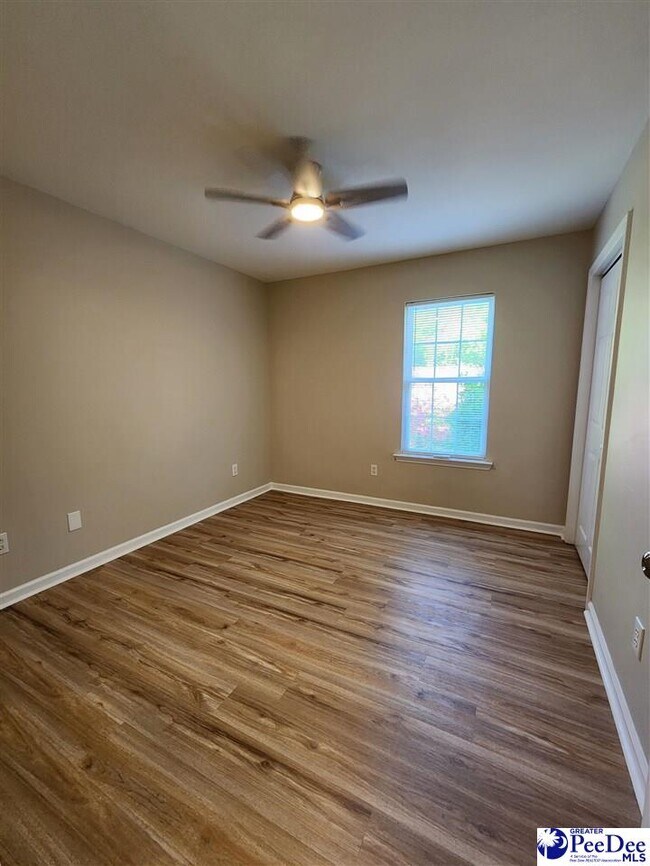 Building Photo - 1253 Vía Ponticello