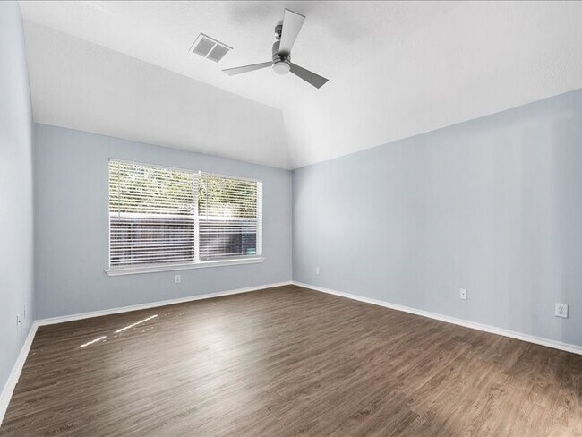 Building Photo - 6422 Senda Ct