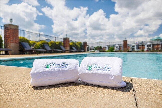 Building Photo - Cross Pointe Business Park***Walking Distance to Costco***2 Bedroom Apartment Promenade Developme...