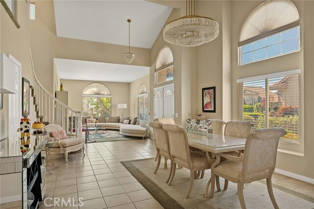 Building Photo - 1521 Fairway Oaks Ave