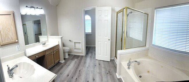 Building Photo - 1717 Arbor Creek Dr
