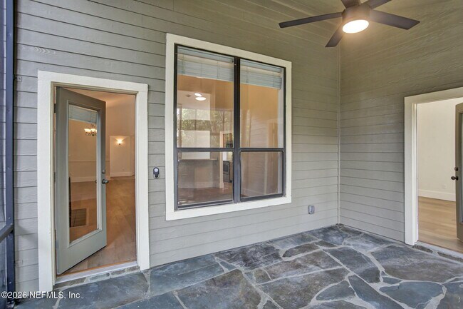 Building Photo - 38 Loggerhead Ln