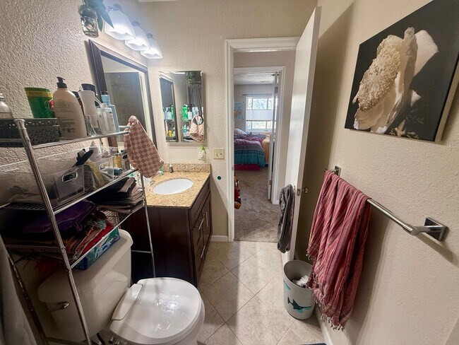 Building Photo - Spacious, Sunlit 3BR / 2 BA Condo just steps away from Standley Lake!