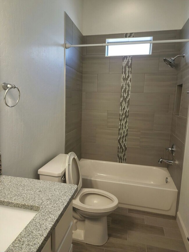 Building Photo - Modern 3-Bed, 2-Bath Home in Rio Rancho’s ...