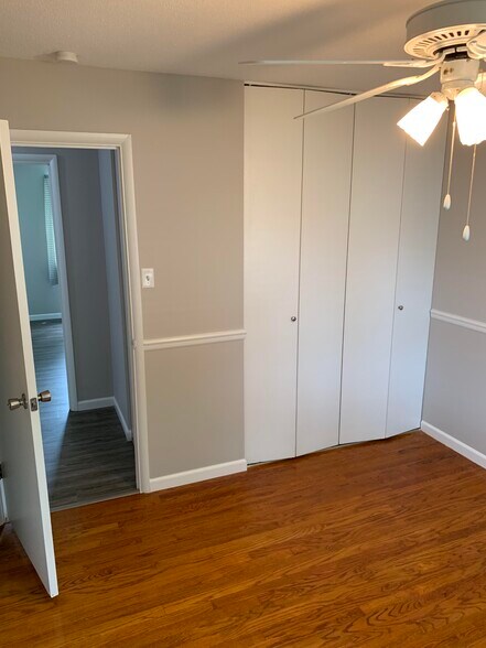 Front corner bedroom - 11934 Holly Brook Dr