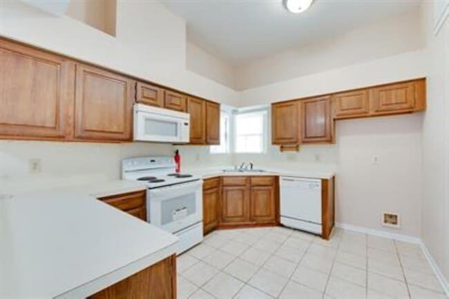 Building Photo - 15114 Mira Vista Dr