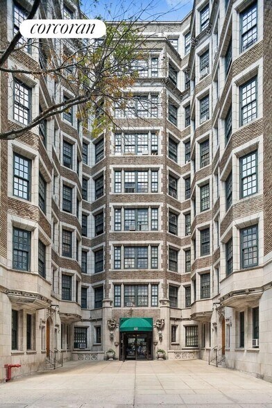 Building Photo - 527 W 110th St