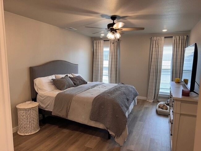 Building Photo - 7612 John Thomas St