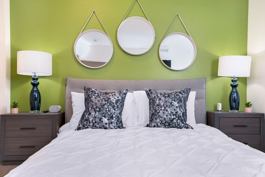 Building Photo - 1724 S Stevens St