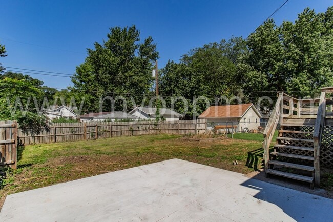 Building Photo - Lovely 2 Bedroom / 1 Bathroom Home | Benson
