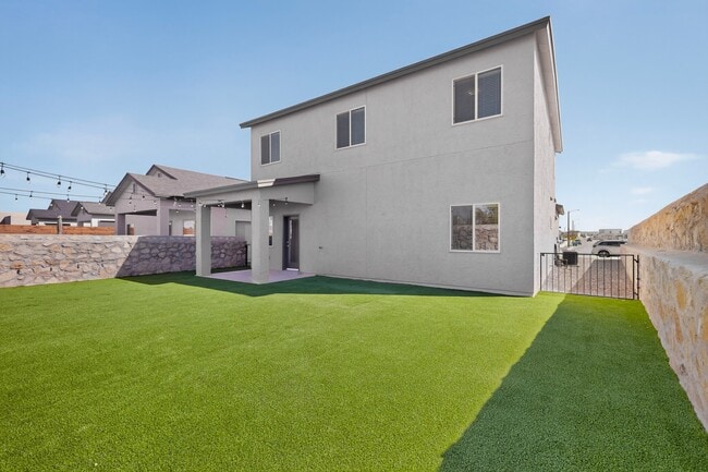 Building Photo - 9930 Isla Pl