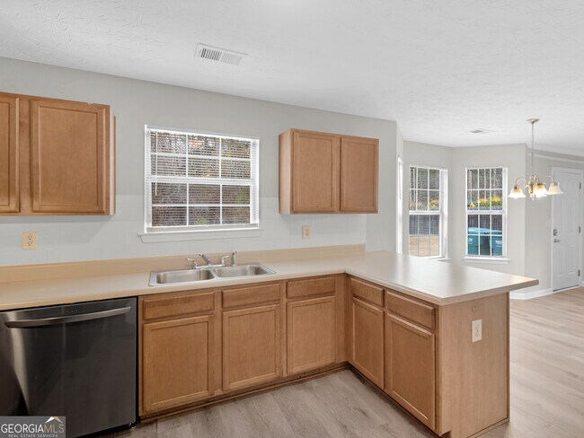 Building Photo - 230 Millstone Dr