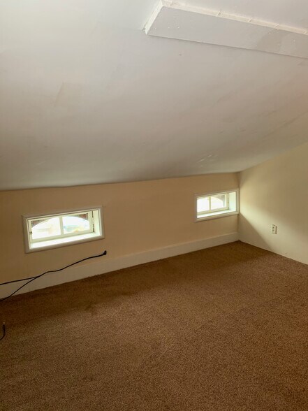 Building Photo - 2437 Ohio Ave