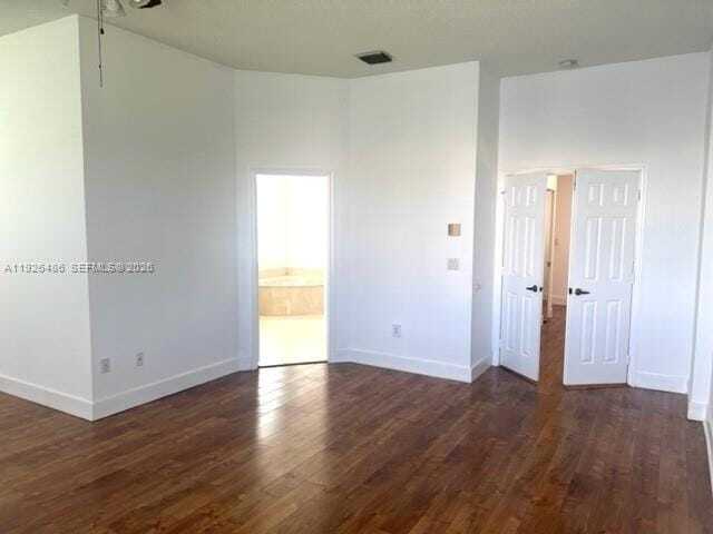 Building Photo - 1561 NW 159th Ave