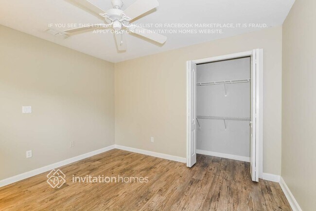 Building Photo - 3645 Tayside Ct