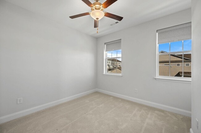 Building Photo - Burkitt Ridge Townhome