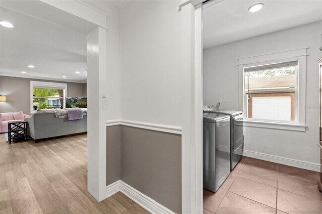 Building Photo - 2120 Murdock Blvd