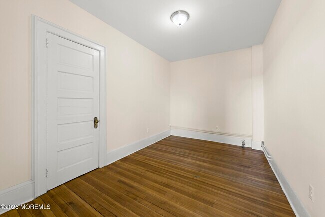 Building Photo - 98 First Ave