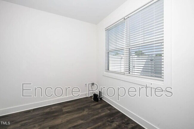 Building Photo - 51 Buckstone Pl