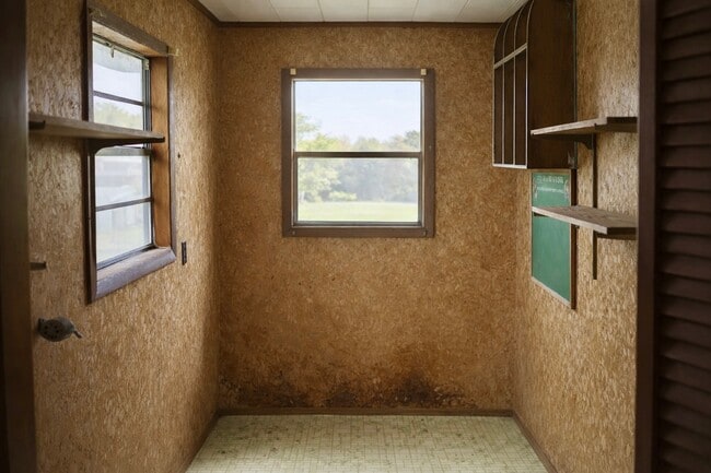 Building Photo - 407 Nugier Ave