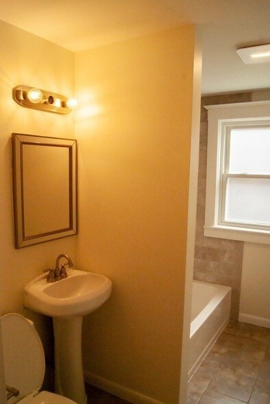 Building Photo - 47 Lyman St