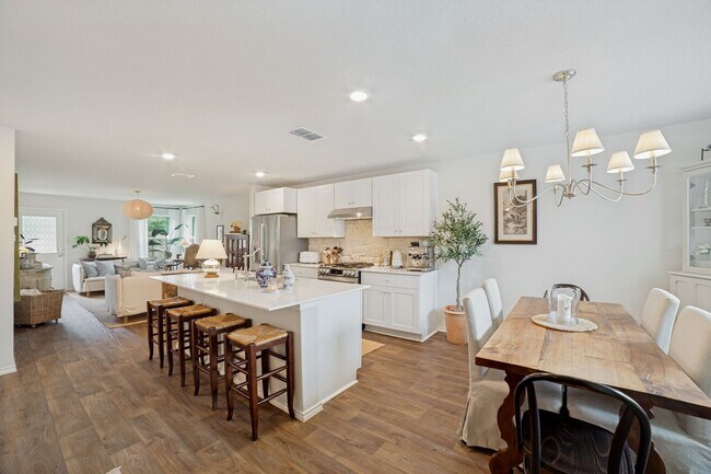 Building Photo - Beautiful 5-Bedroom Home in Riverstone at Westpointe