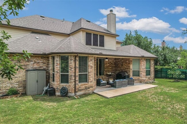 Building Photo - 223 Lake Como Dr