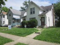Building Photo - 128 E Taber St