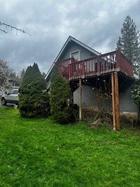 Building Photo - Redwood Hill
