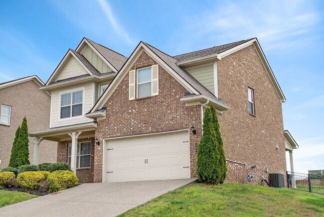 Building Photo - 404 Black Thorn Ln