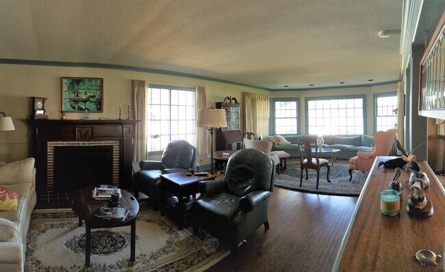Building Photo - Scandia Waterfront! Furnished! Short lease September 9th-June 30th, 2027