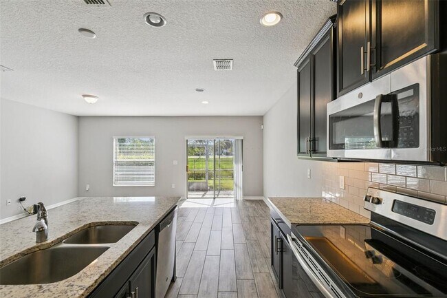 Building Photo - 1283 Flowing Tide Dr