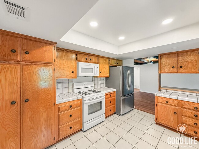 Building Photo - Charming One-Story 3-Bedroom Home with a B...
