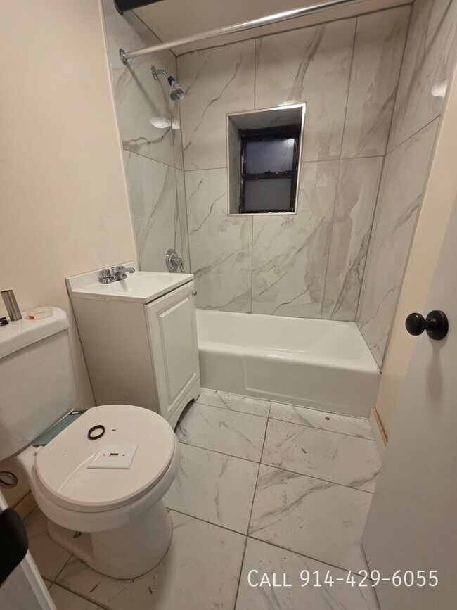 Building Photo - 258 Woodworth Ave