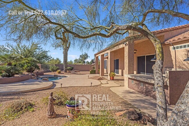 Building Photo - 4907 E Fernwood Ct