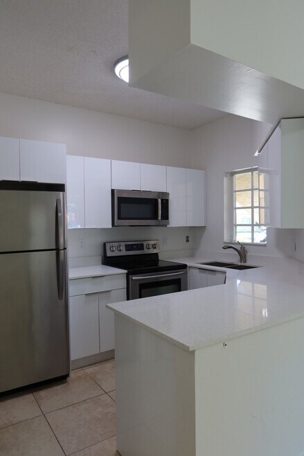 Building Photo - 18340 NW 68th Ave
