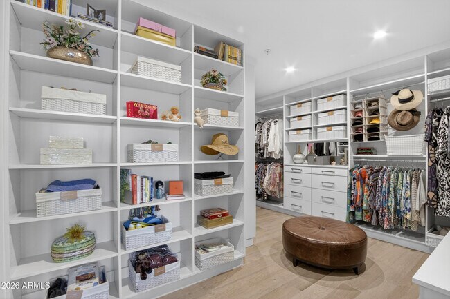 Building Photo - 16580 N 92nd St