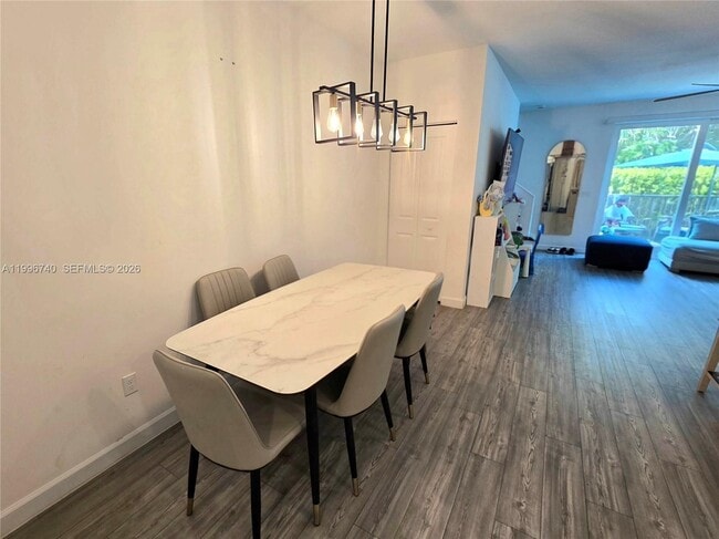 Building Photo - 4591 Hollister Ave