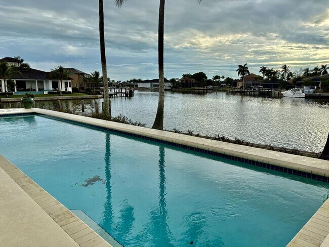 Building Photo - home