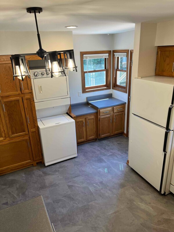 Building Photo - 4230 S 39th Ave