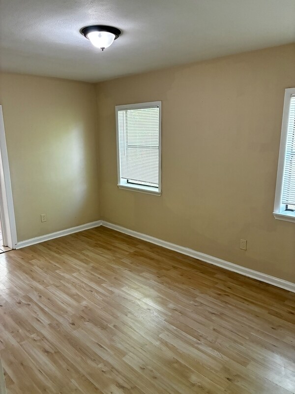 Building Photo - 7022 Linda Dr