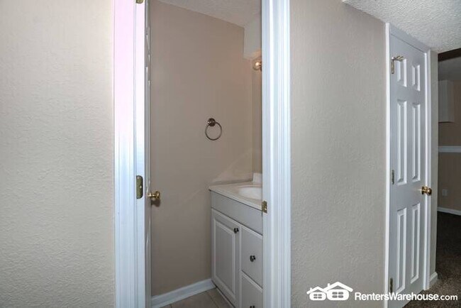 Building Photo - 3 Bed 2.5 Bath Home For Rent In Shoal Cree...