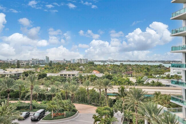 Building Photo - 10295 Collins Ave