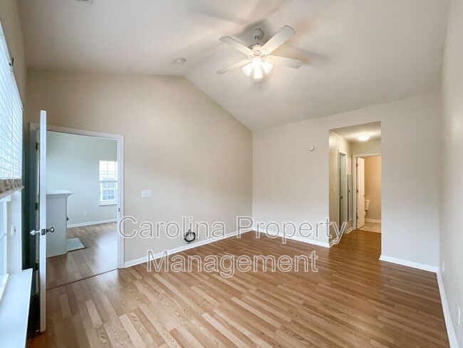 Building Photo - 217 Arlington Downs Blvd